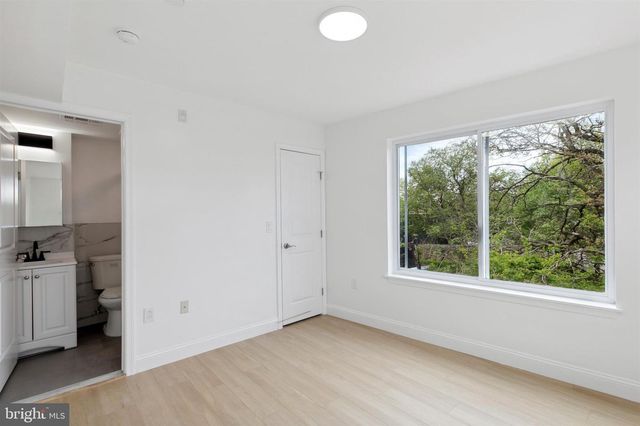 2118 W OXFORD ST, Philadelphia, PA 19121