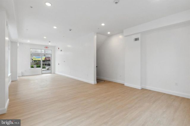 2118 W OXFORD ST, Philadelphia, PA 19121