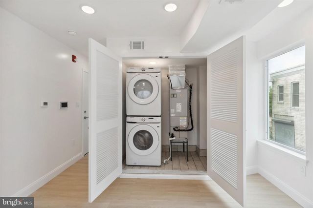 2118 W OXFORD ST, Philadelphia, PA 19121