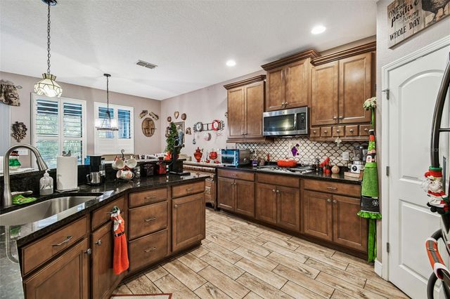 2961 CALVANO DRIVE, Land O Lakes, FL 34639