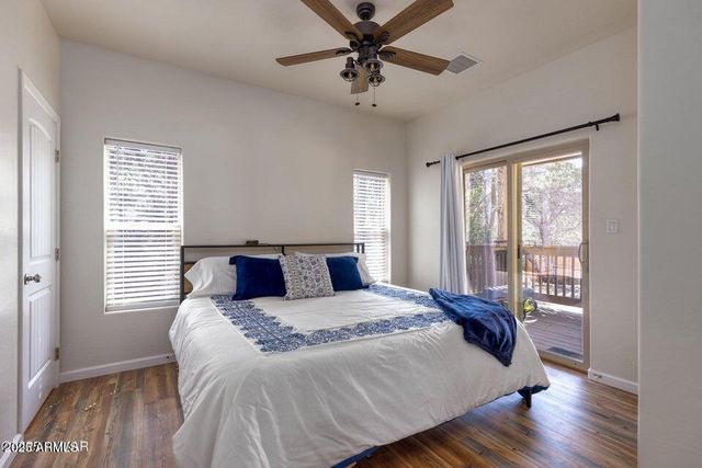 2145 Cottontail Road, Overgaard, AZ 85933