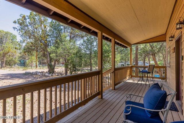 2145 Cottontail Road, Overgaard, AZ 85933