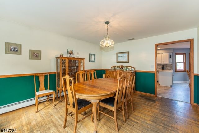 12 Kristen Dr, Roxbury Twp., NJ 07876