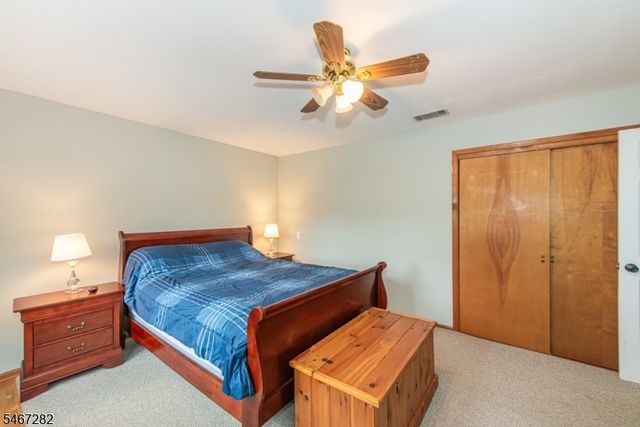 12 Kristen Dr, Roxbury Twp., NJ 07876