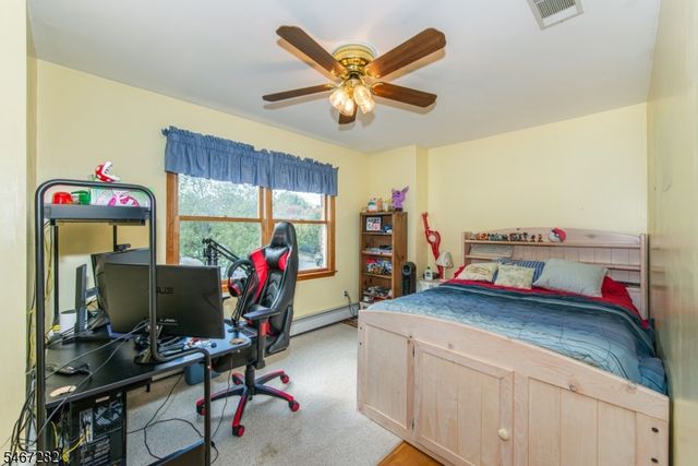 12 Kristen Dr, Roxbury Twp., NJ 07876
