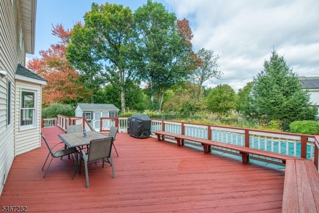 12 Kristen Dr, Roxbury Twp., NJ 07876