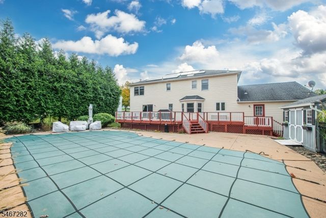 12 Kristen Dr, Roxbury Twp., NJ 07876