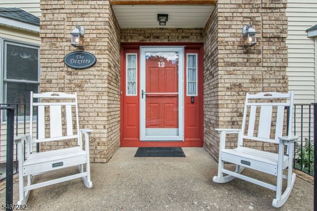 12 Kristen Dr, Roxbury Twp., NJ 07876