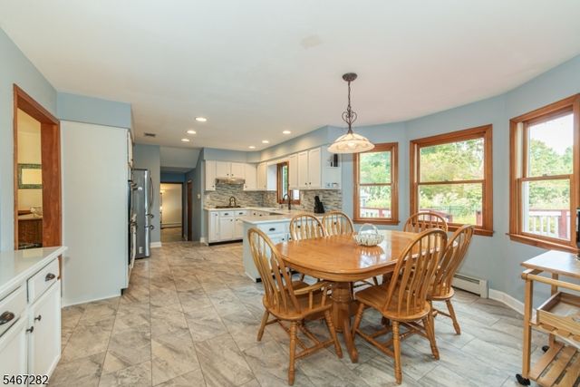 12 Kristen Dr, Roxbury Twp., NJ 07876
