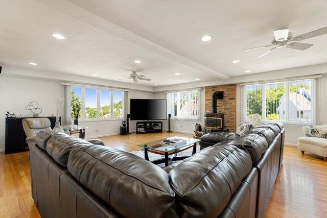 7 Nathan's Way, Peabody, MA 01960