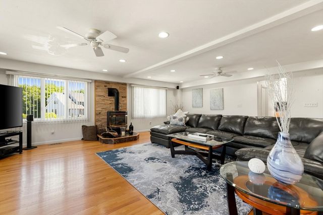 7 Nathan's Way, Peabody, MA 01960