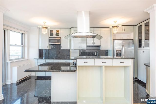 6600 JFK Blvd E 19K, West New York, NJ 07093