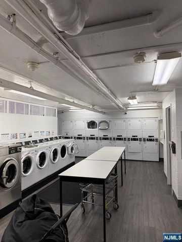 6600 JFK Blvd E 19K, West New York, NJ 07093