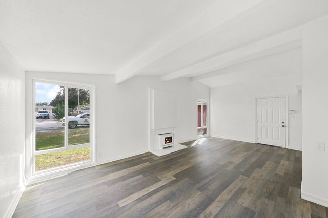 2113 62nd Ave, Sacramento, CA 95822