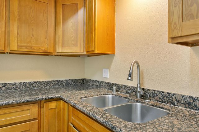 2113 62nd Ave, Sacramento, CA 95822