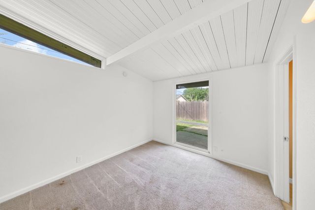 2113 62nd Ave, Sacramento, CA 95822