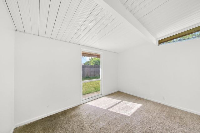 2113 62nd Ave, Sacramento, CA 95822