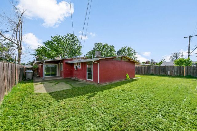 2113 62nd Ave, Sacramento, CA 95822