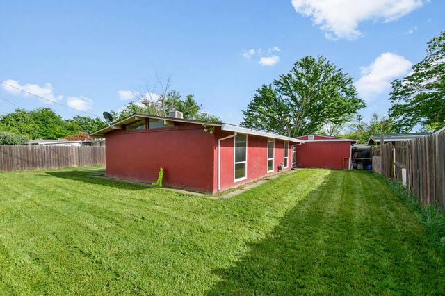 2113 62nd Ave, Sacramento, CA 95822