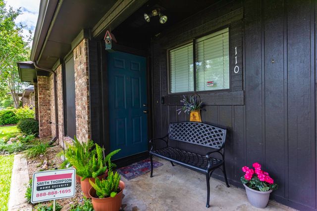 110 E Amberway Lane, Garland, TX 75040