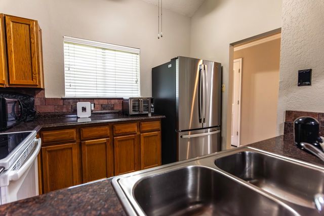 110 E Amberway Lane, Garland, TX 75040