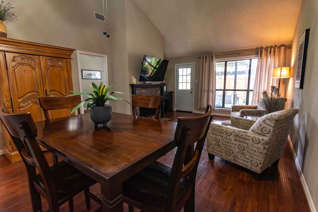 110 E Amberway Lane, Garland, TX 75040