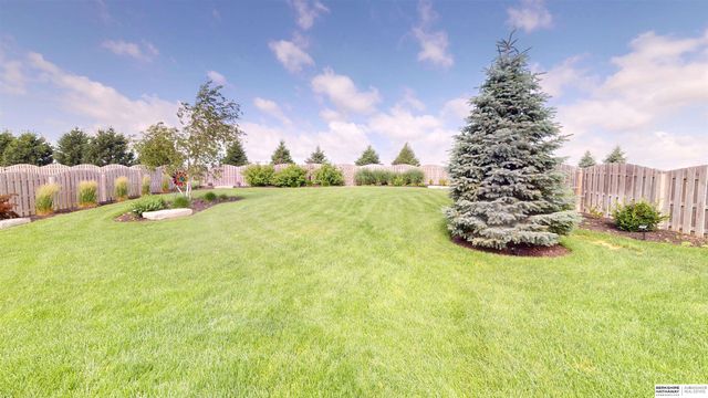 8202 N 167th Avenue, Bennington, NE 68007