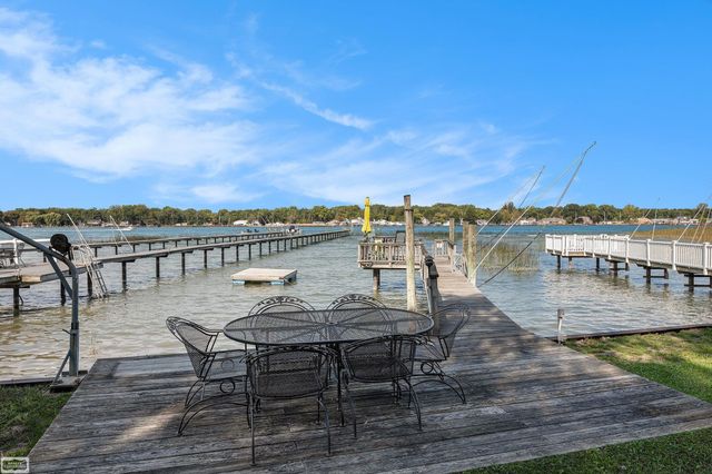 2090 N Channel Road, Harsens Island, MI 48028