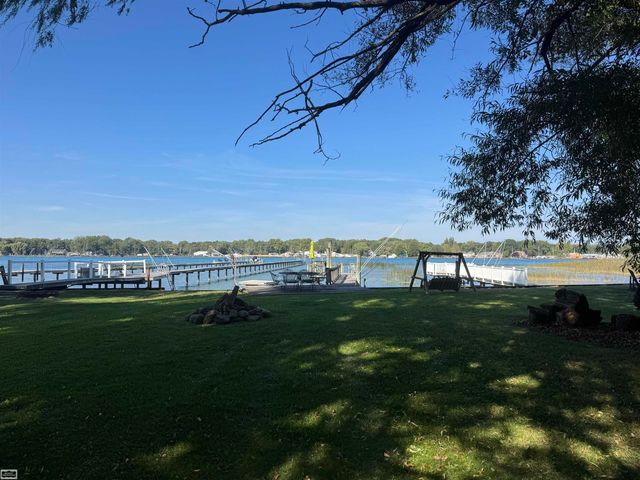 2090 N Channel Road, Harsens Island, MI 48028