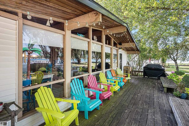 2090 N Channel Road, Harsens Island, MI 48028