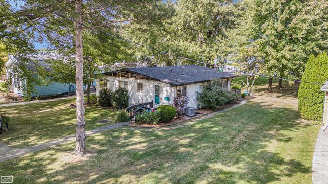 2090 N Channel Road, Harsens Island, MI 48028