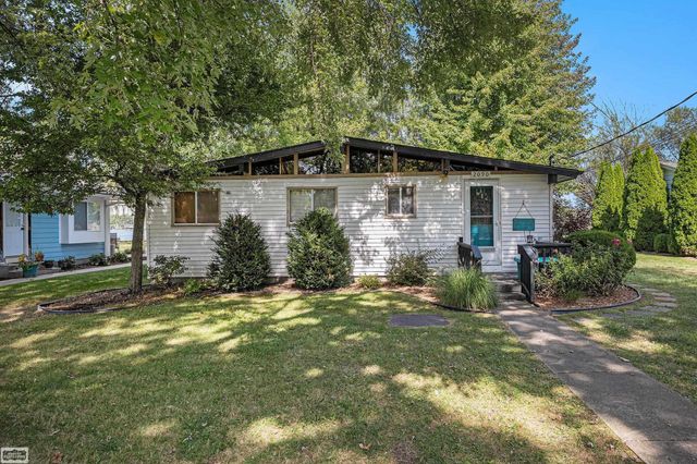 2090 N Channel Road, Harsens Island, MI 48028