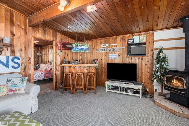 2090 N Channel Road, Harsens Island, MI 48028