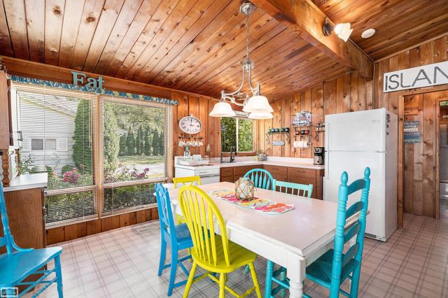 2090 N Channel Road, Harsens Island, MI 48028