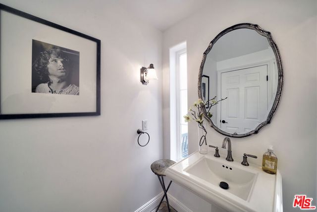 6436 Lunita Road, Malibu, CA 90265