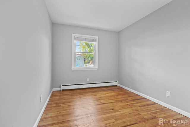 262 Wall Street, Metuchen, NJ 08840