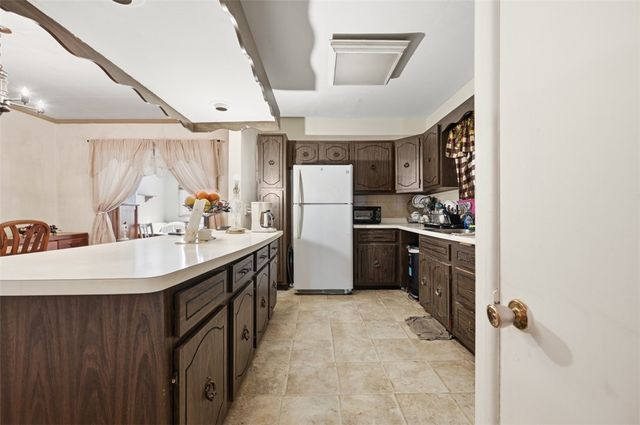 2822 Brentwood Ave, Brentwood, PA 15227