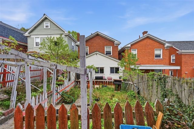 2822 Brentwood Ave, Brentwood, PA 15227
