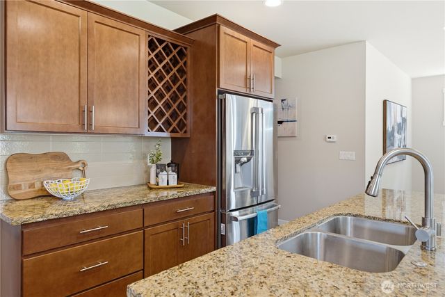16005 74th Avenue NE, Kenmore, WA 98028