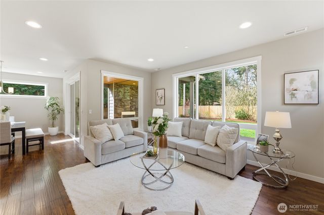 16005 74th Avenue NE, Kenmore, WA 98028