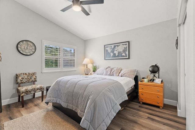10107 River Park Cir, Stockton, CA 95209