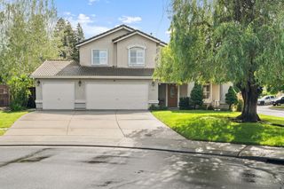 10107 River Park Cir, Stockton, CA 95209