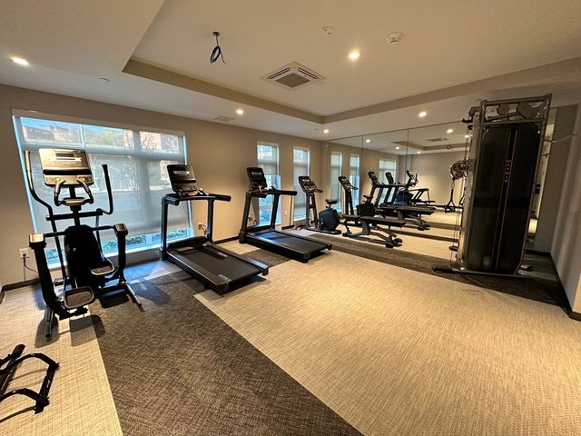 250 Centre 411, Boston, MA 02119