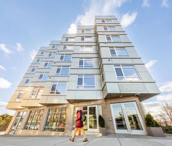 250 Centre 411, Boston, MA 02119