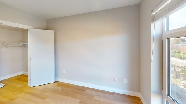 250 Centre 411, Boston, MA 02119
