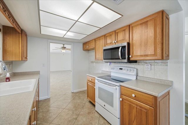 2285 GROVEWOOD ROAD, Clearwater, FL 33764