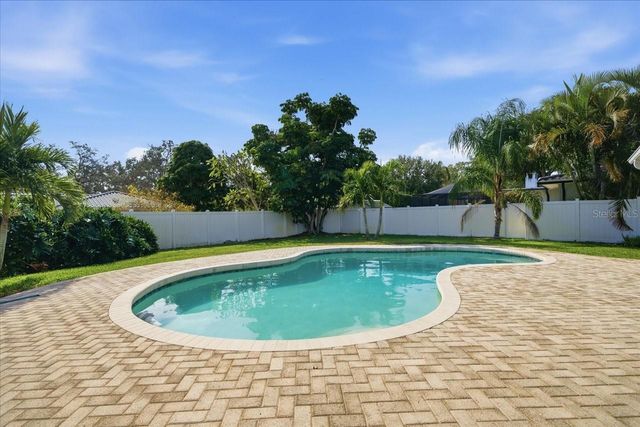 2285 GROVEWOOD ROAD, Clearwater, FL 33764