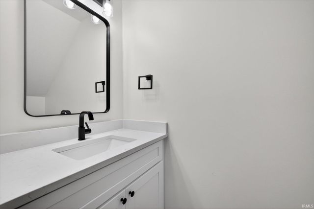 326-328 N Jefferson Street, Bloomington, IN 47408