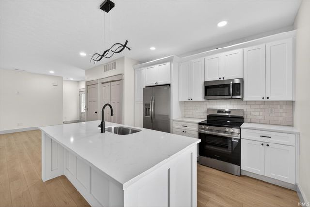 326-328 N Jefferson Street, Bloomington, IN 47408
