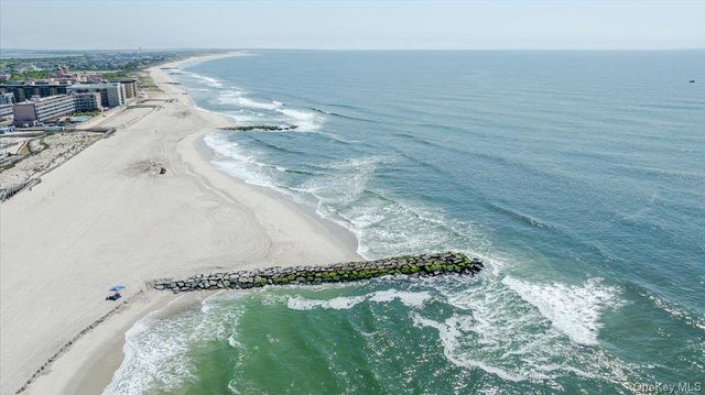 16 November Walk, Long Beach, NY 11561